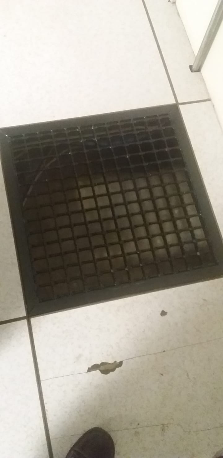 Heavy-Duty Steel Grate